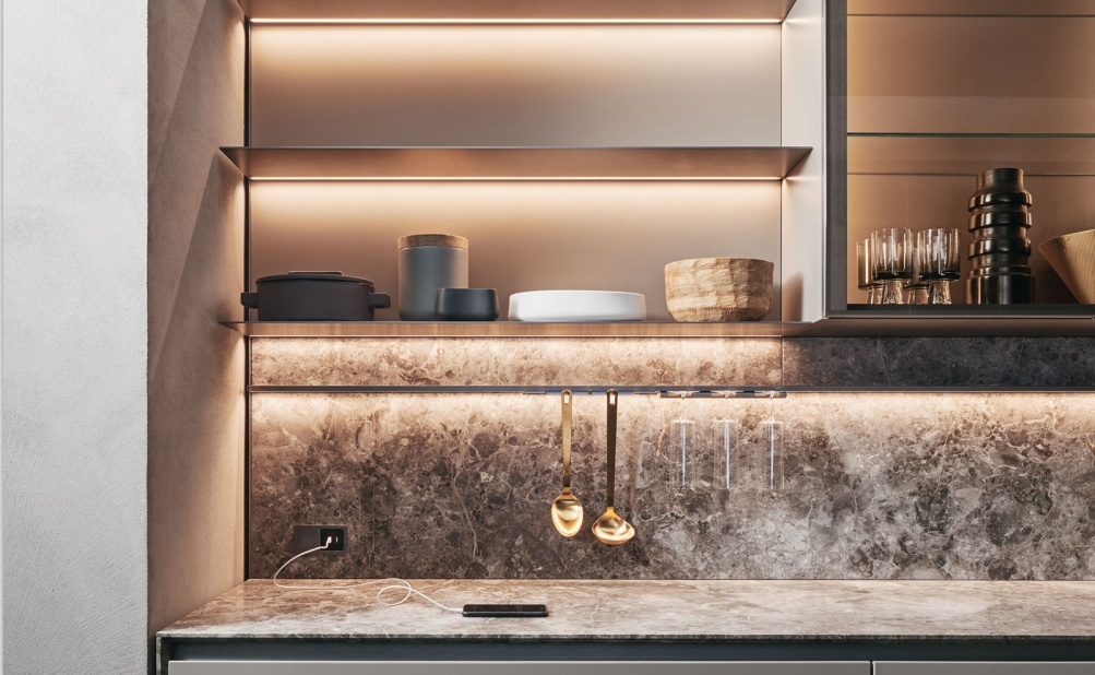 Jedver feels that cabinet lights and ultra-thin panel lights are the best in the kitchen!