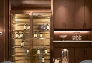 How to choose the wine cabinet lamp? Is it better to install the wine cabinet with the lamp or the d