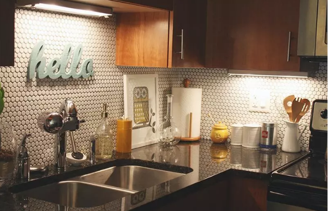 Make good use of Jedver's kitchen lighting to create a perfect kitchen lighting solution.  (image 3)